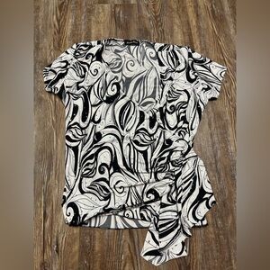 Black and white vintage Y2K top